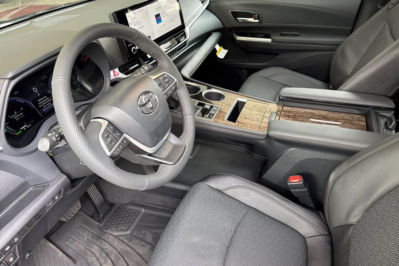 2026 Toyota Sienna Limited Roseville CA