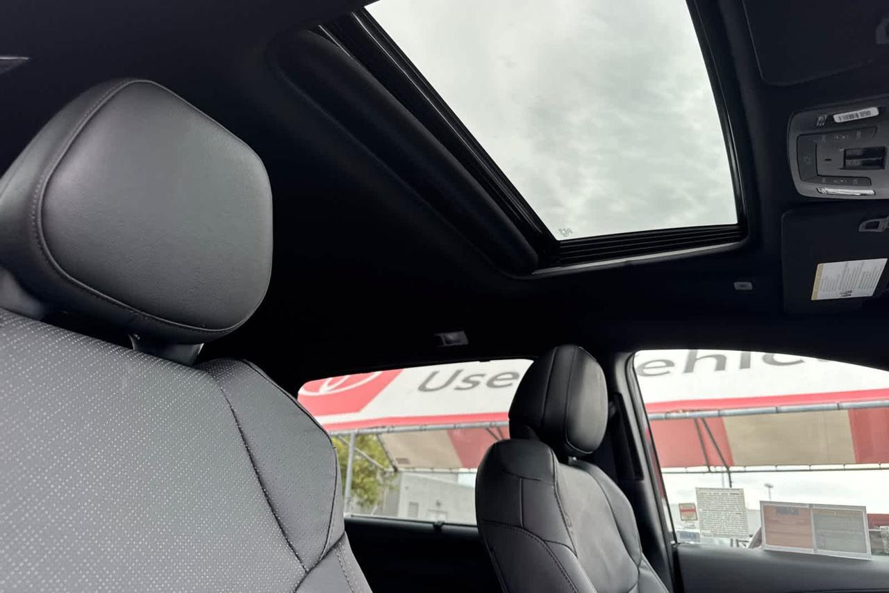 2026 Toyota Sienna Limited Roseville CA