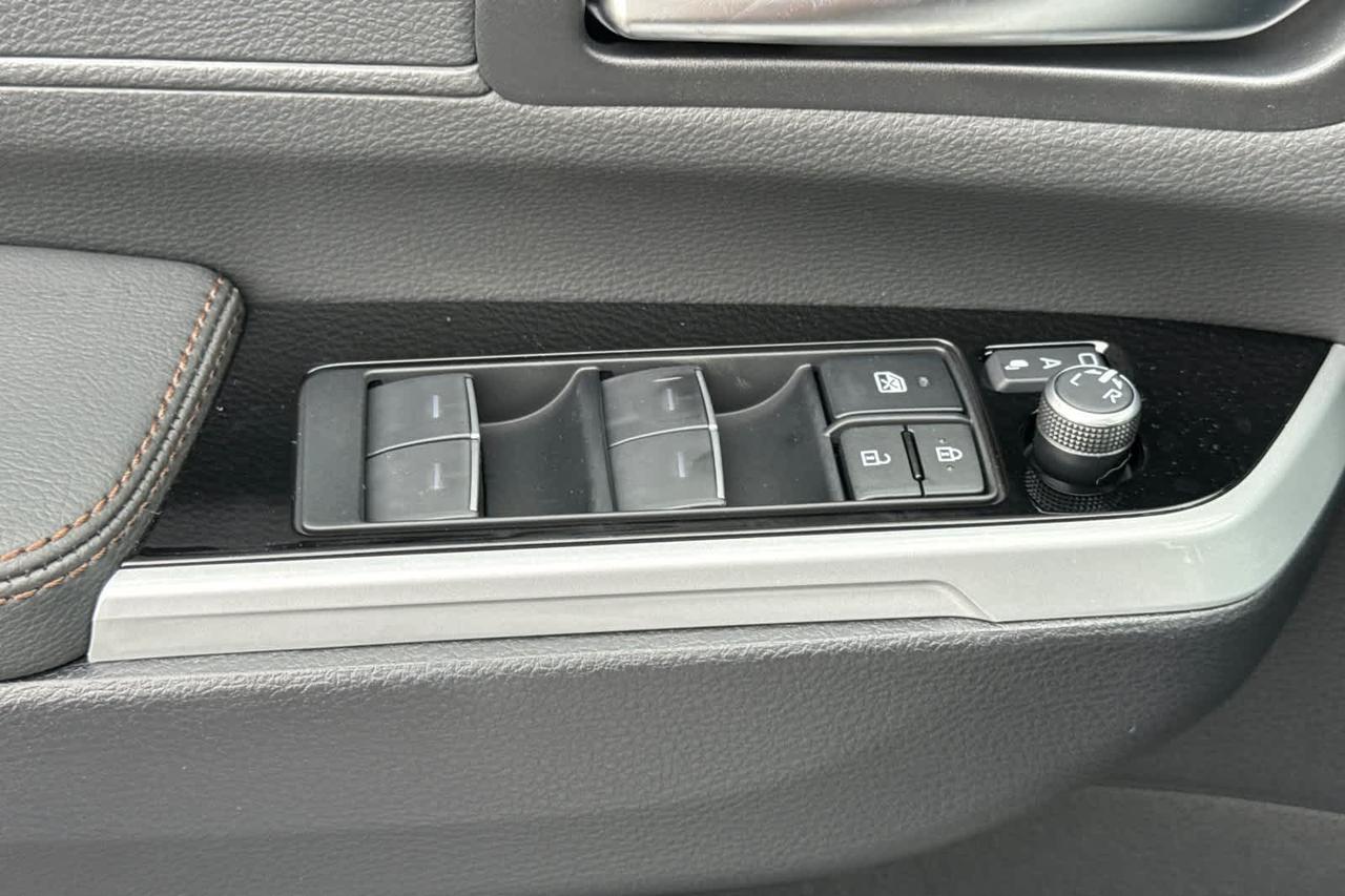 2026 Toyota Sienna Limited Roseville CA
