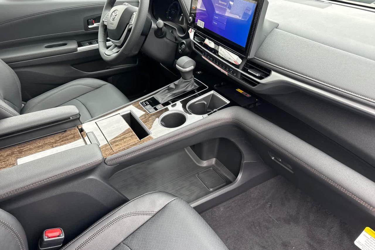 2026 Toyota Sienna Limited Roseville CA