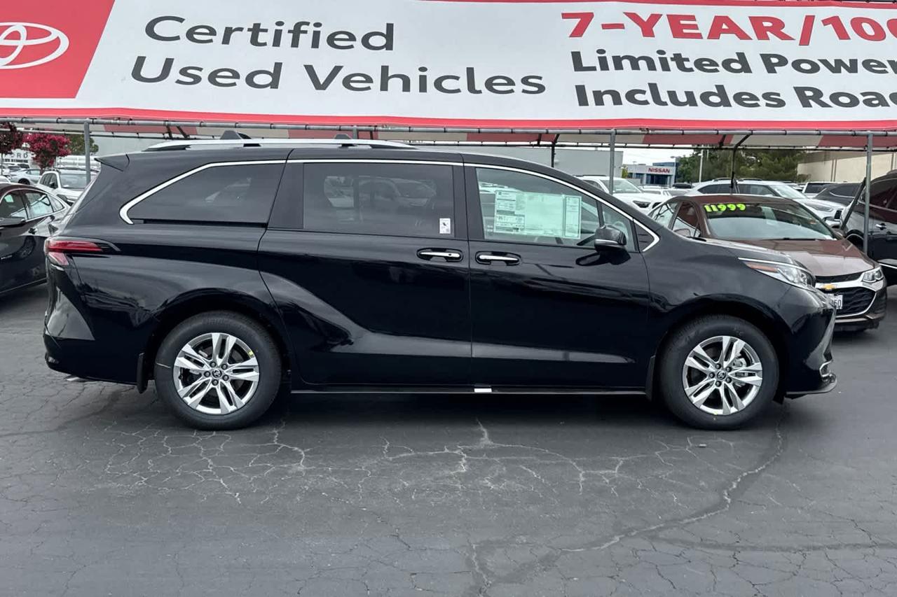 2026 Toyota Sienna Limited Roseville CA