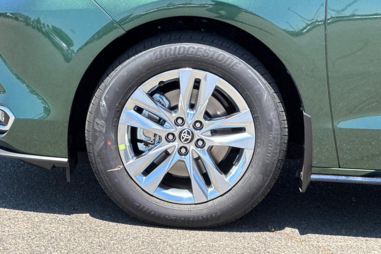 2026 Toyota Sienna Limited Roseville CA
