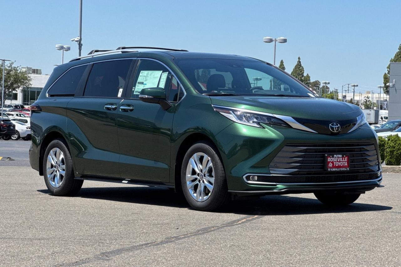 2026 Toyota Sienna Limited Roseville CA