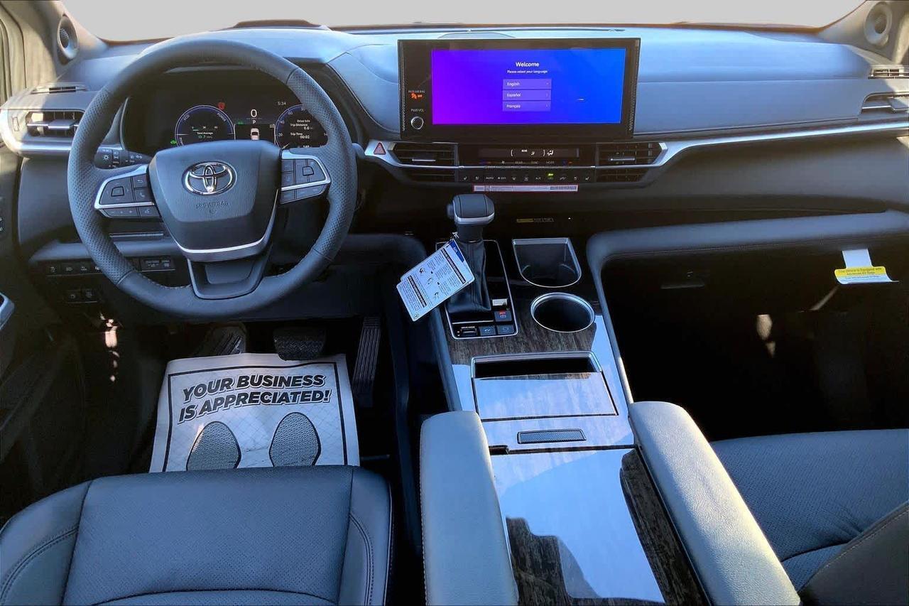 2026 Toyota Sienna Platinum Folsom CA