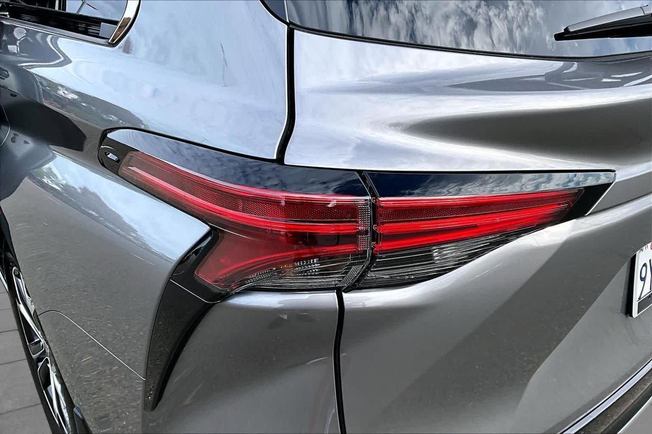 2026 Toyota Sienna Platinum Folsom CA