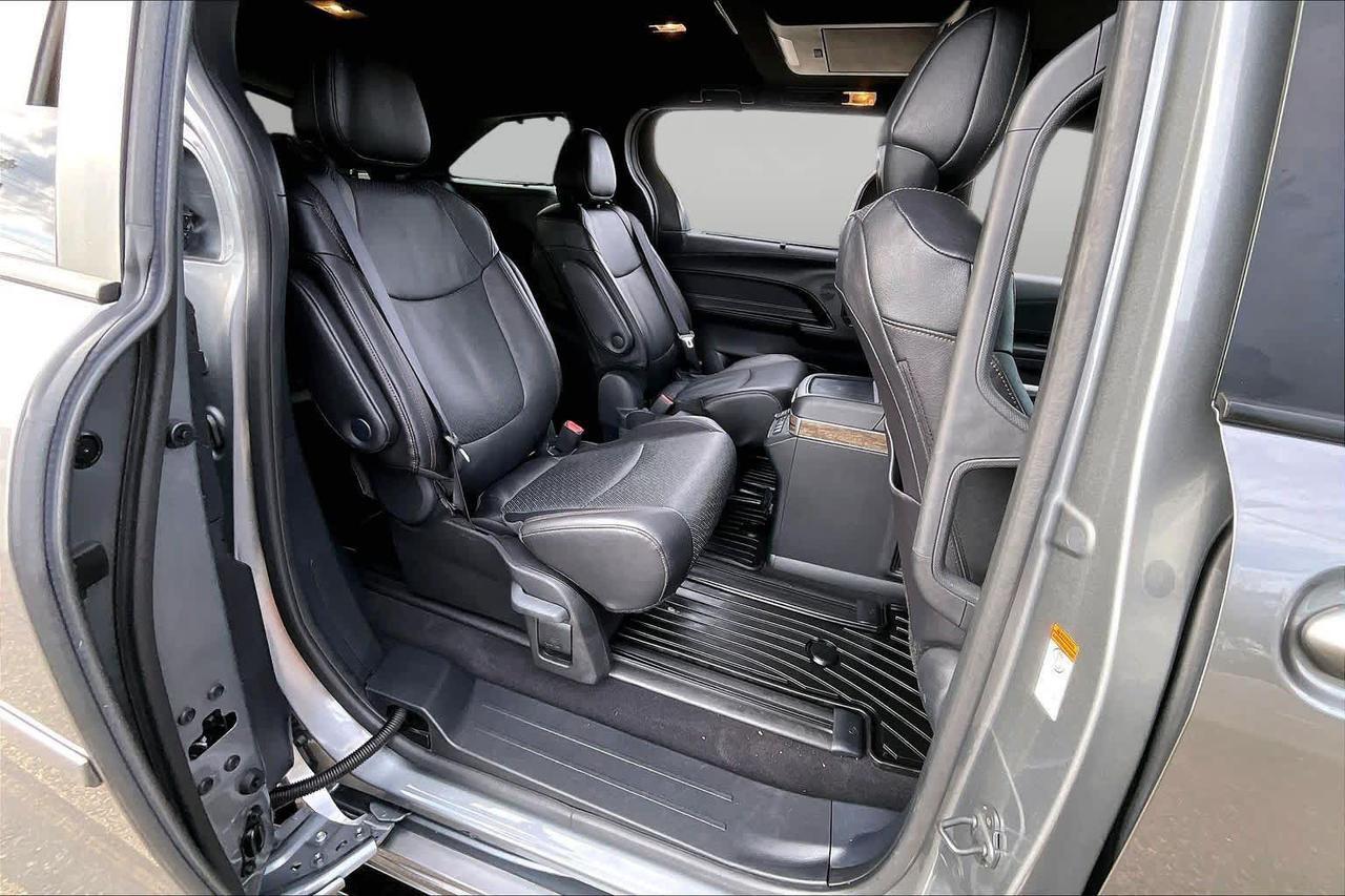 2026 Toyota Sienna Platinum Folsom CA