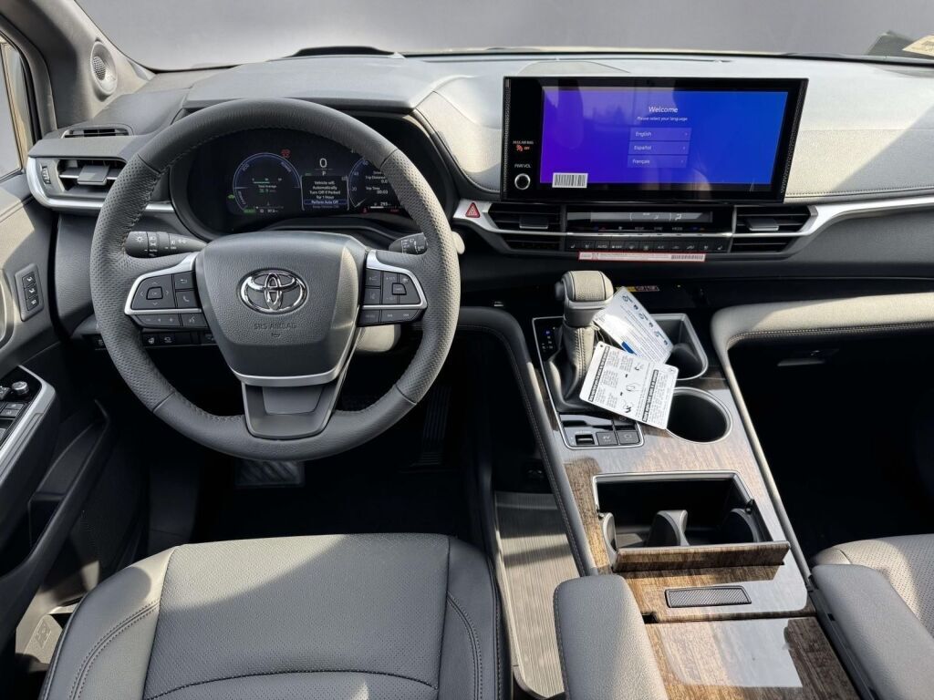 2026 Toyota Sienna Platinum Fredericksburg VA