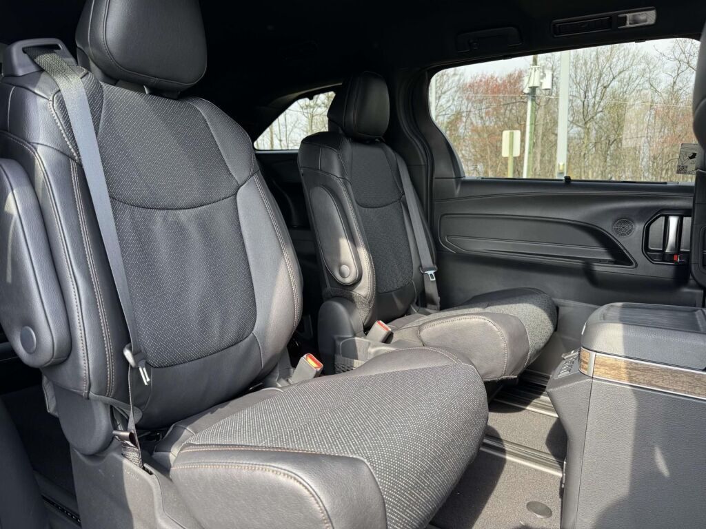 2026 Toyota Sienna Platinum Fredericksburg VA