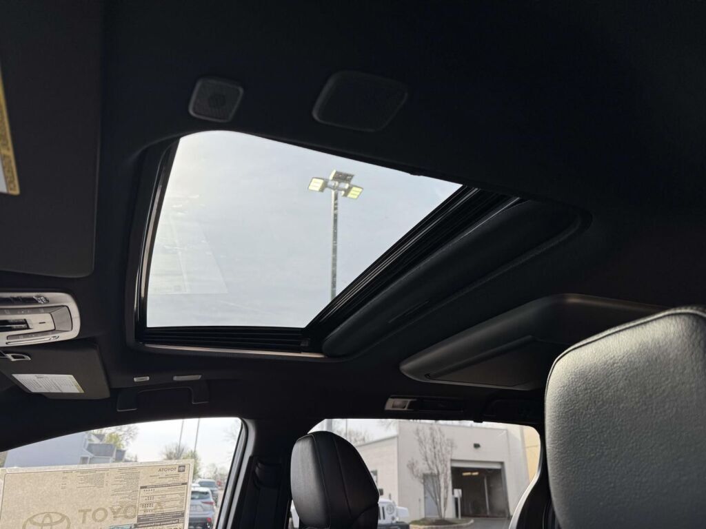 2026 Toyota Sienna Platinum Fredericksburg VA