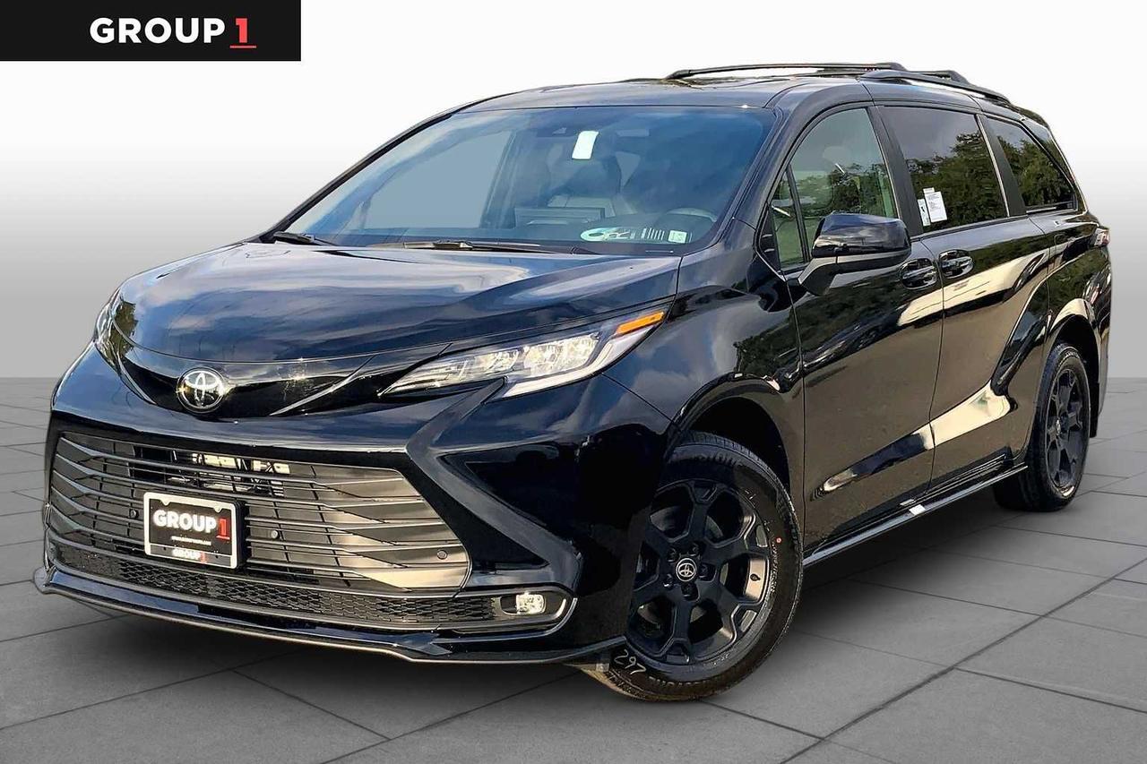 2026 Toyota Sienna Woodland Edition