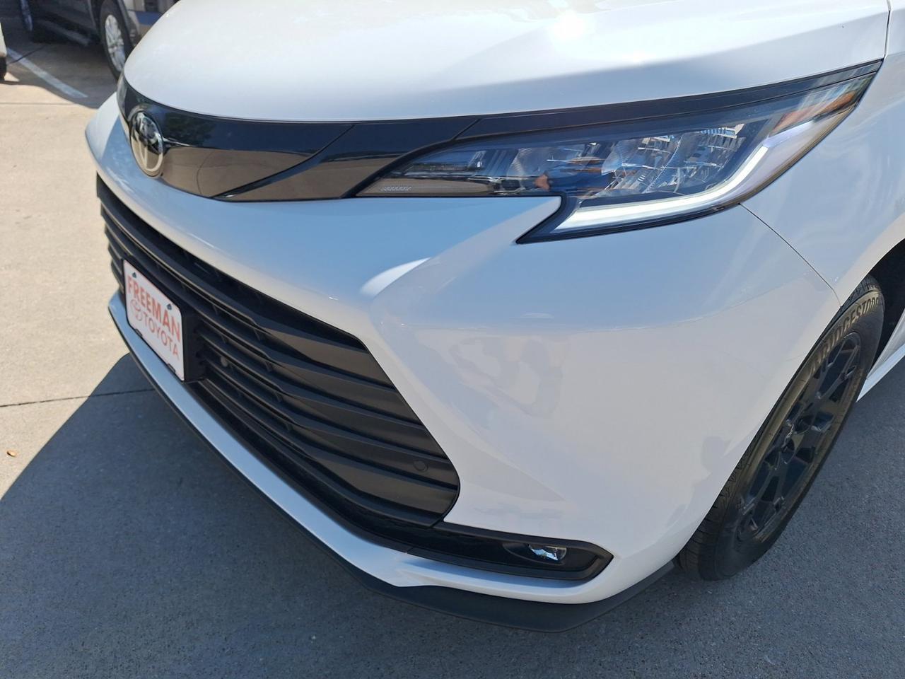 2026 Toyota Sienna Woodland Edition Hurst TX