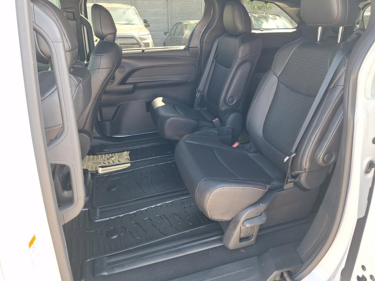 2026 Toyota Sienna Woodland Edition Hurst TX