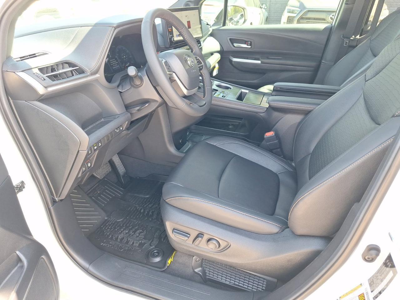 2026 Toyota Sienna Woodland Edition Hurst TX