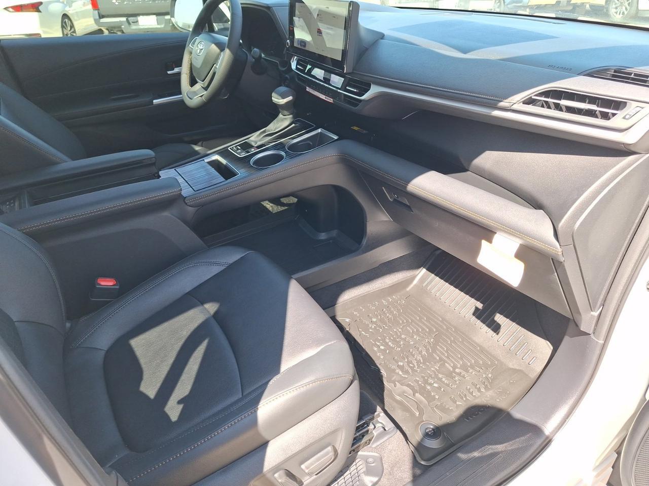 2026 Toyota Sienna Woodland Edition Hurst TX