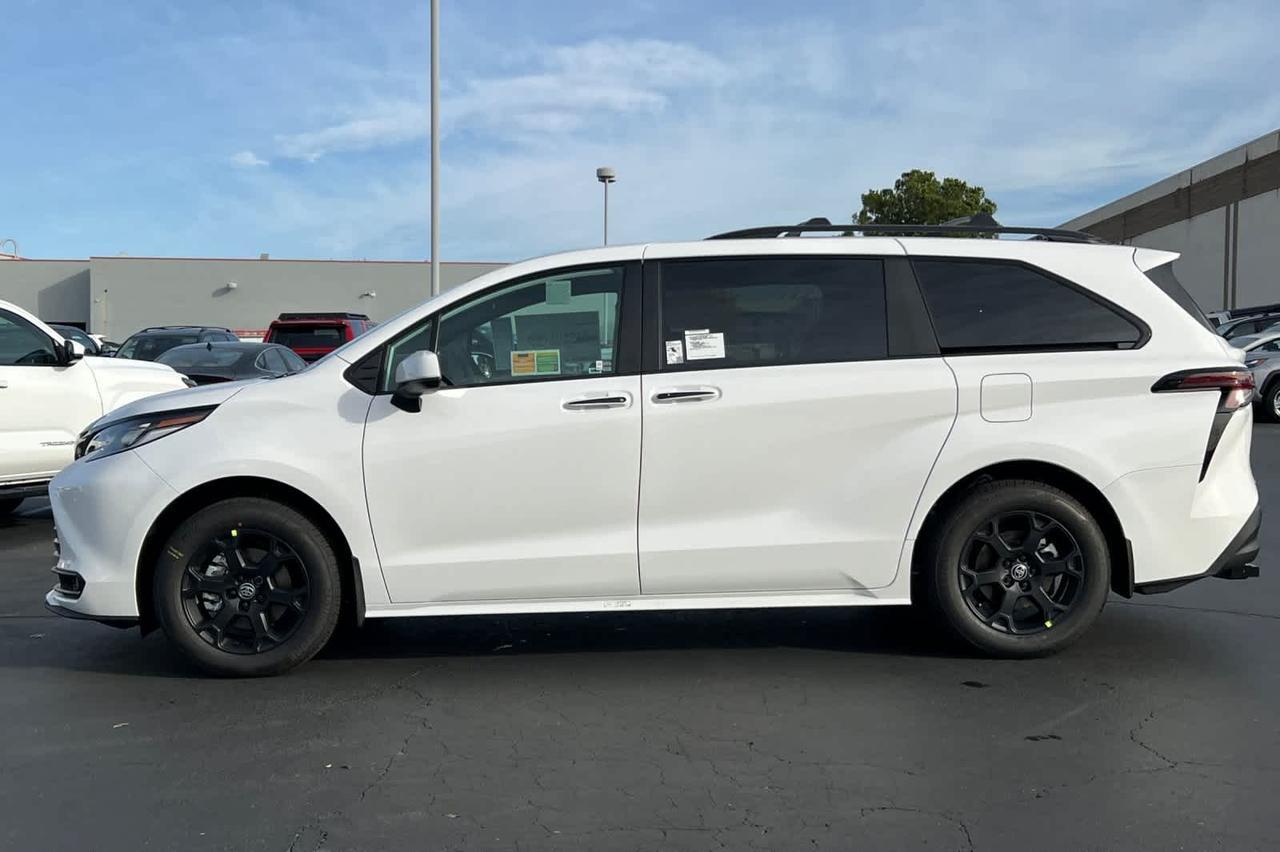 2026 Toyota Sienna Woodland Edition Roseville CA