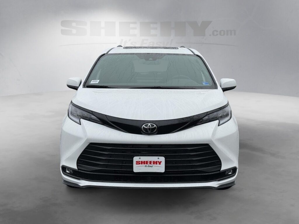 2026 Toyota Sienna Woodland Edition Fredericksburg VA