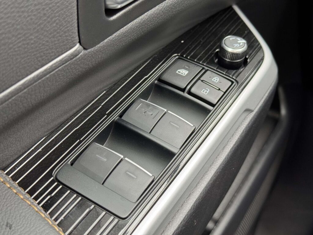 2026 Toyota Sienna Woodland Edition Fredericksburg VA