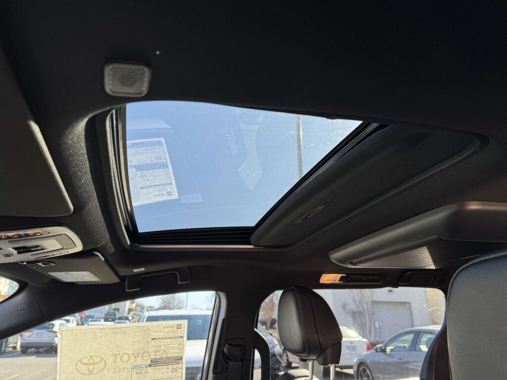 2026 Toyota Sienna Woodland Edition Fredericksburg VA