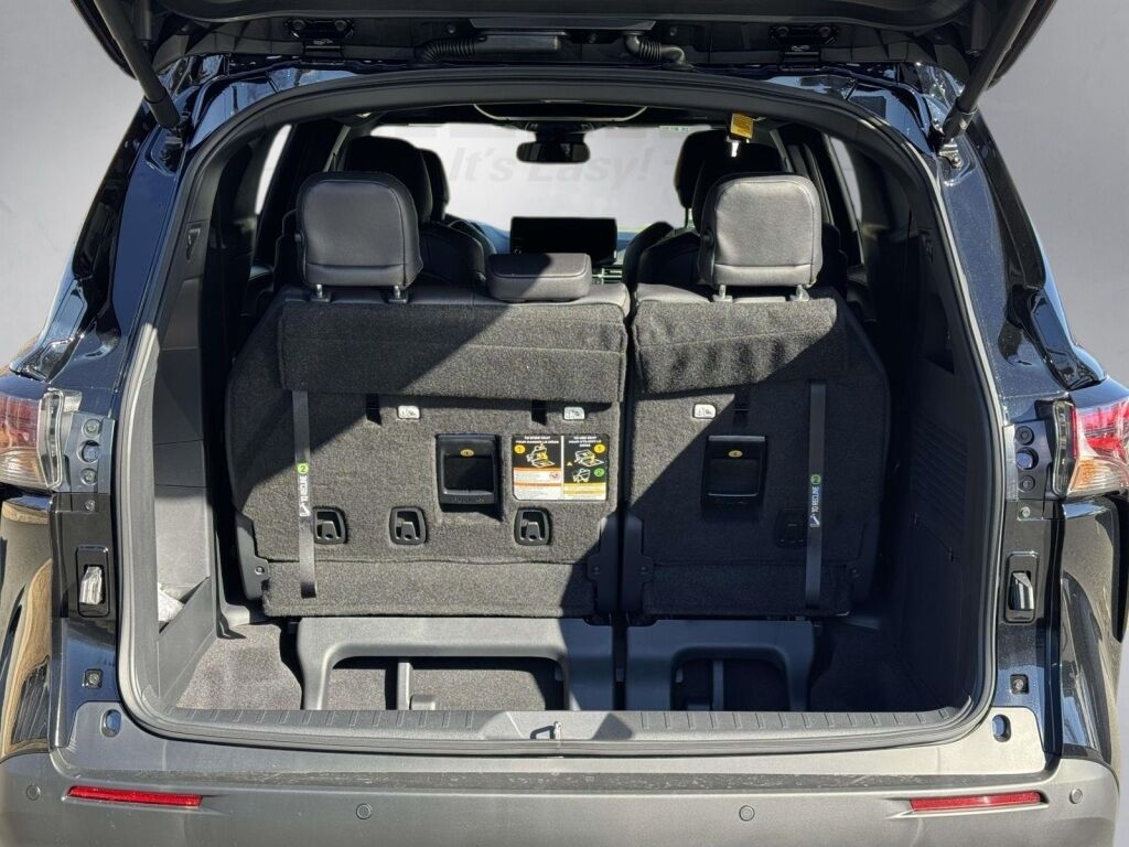 2026 Toyota Sienna Woodland Edition Fredericksburg VA