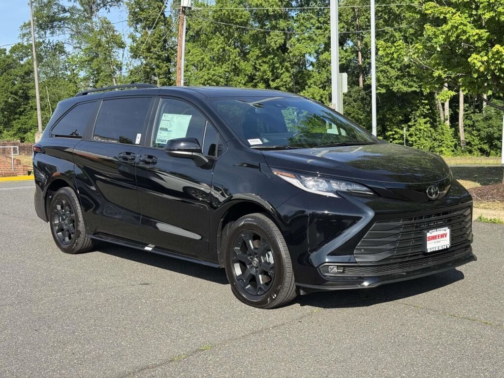 2026 Toyota Sienna Woodland Edition