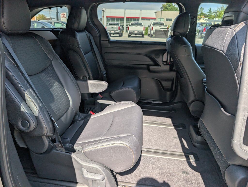 2026 Toyota Sienna Woodland Edition Cockeysville MD