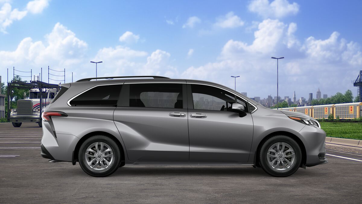 2026 Toyota Sienna XLE Laurel MD