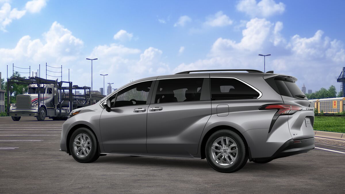 2026 Toyota Sienna XLE Laurel MD