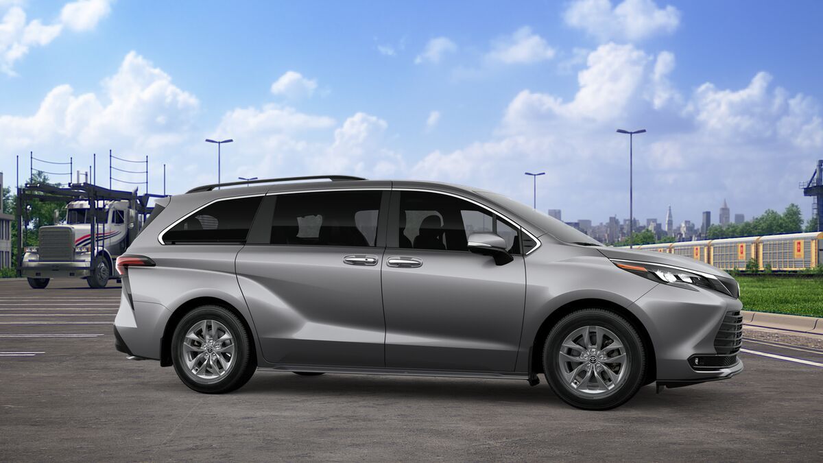 2026 Toyota Sienna XLE Laurel MD