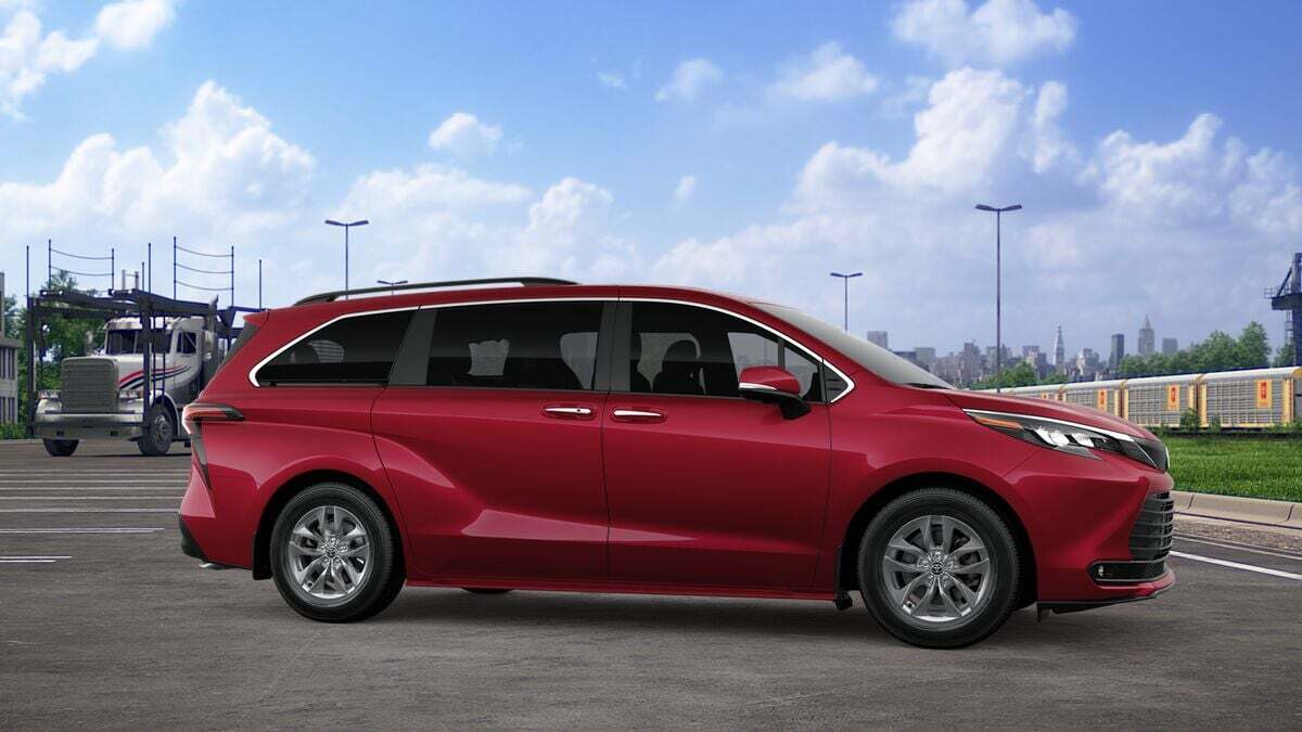 2026 Toyota Sienna XLE Laurel MD