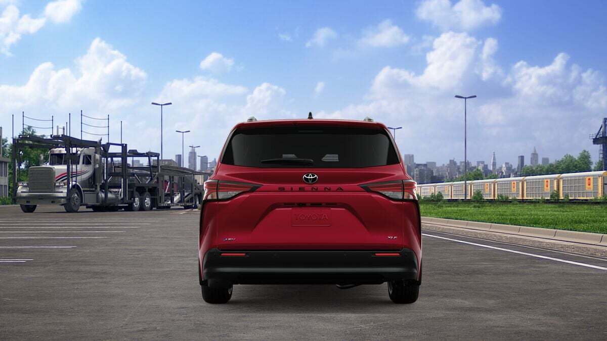 2026 Toyota Sienna XLE Laurel MD