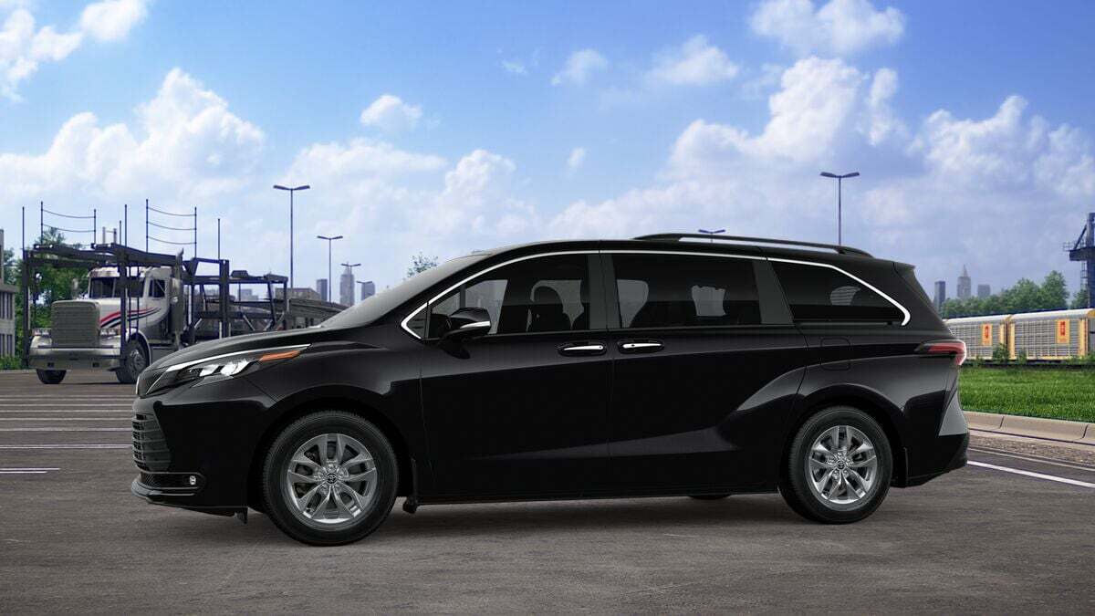 2026 Toyota Sienna XLE Laurel MD