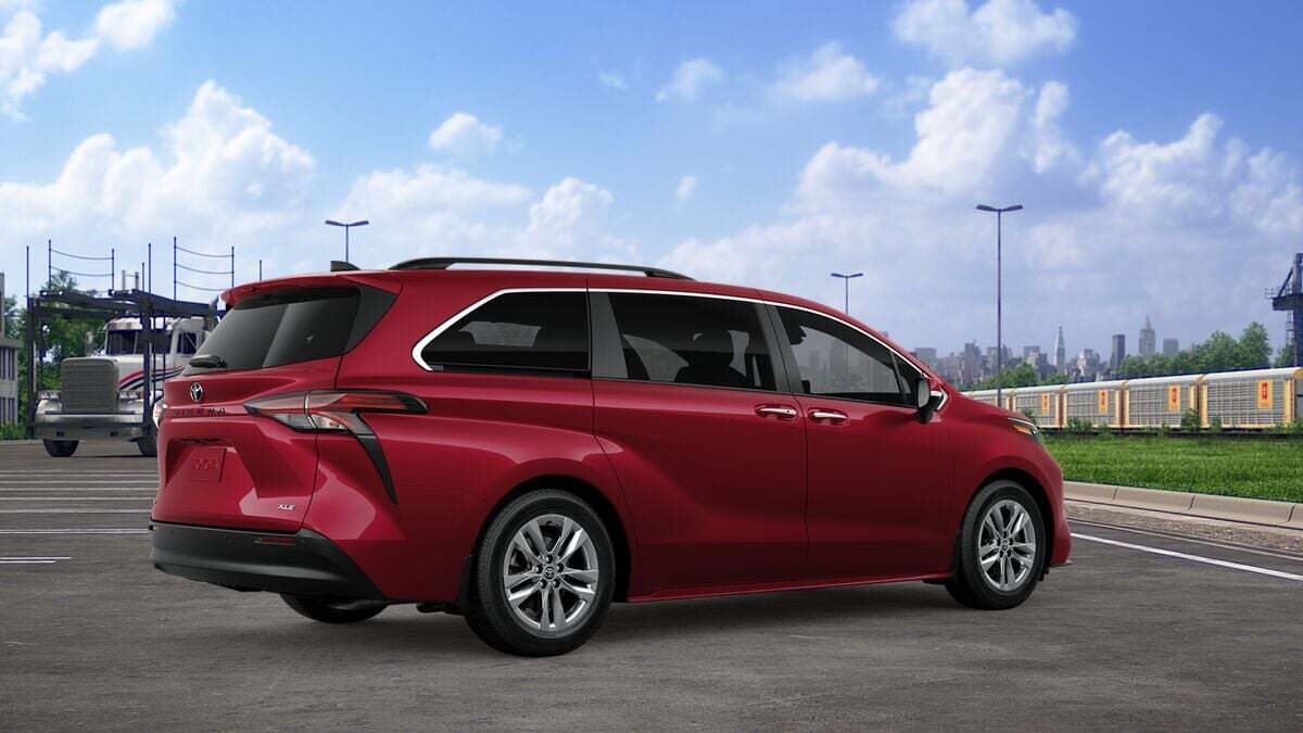 2026 Toyota Sienna XLE Laurel MD