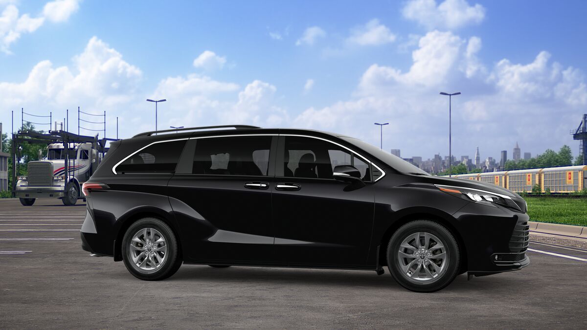 2026 Toyota Sienna XLE Laurel MD