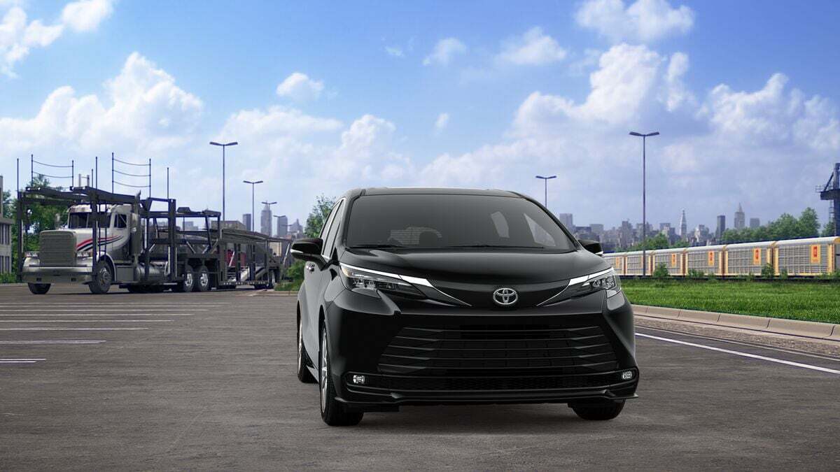 2026 Toyota Sienna XLE Laurel MD