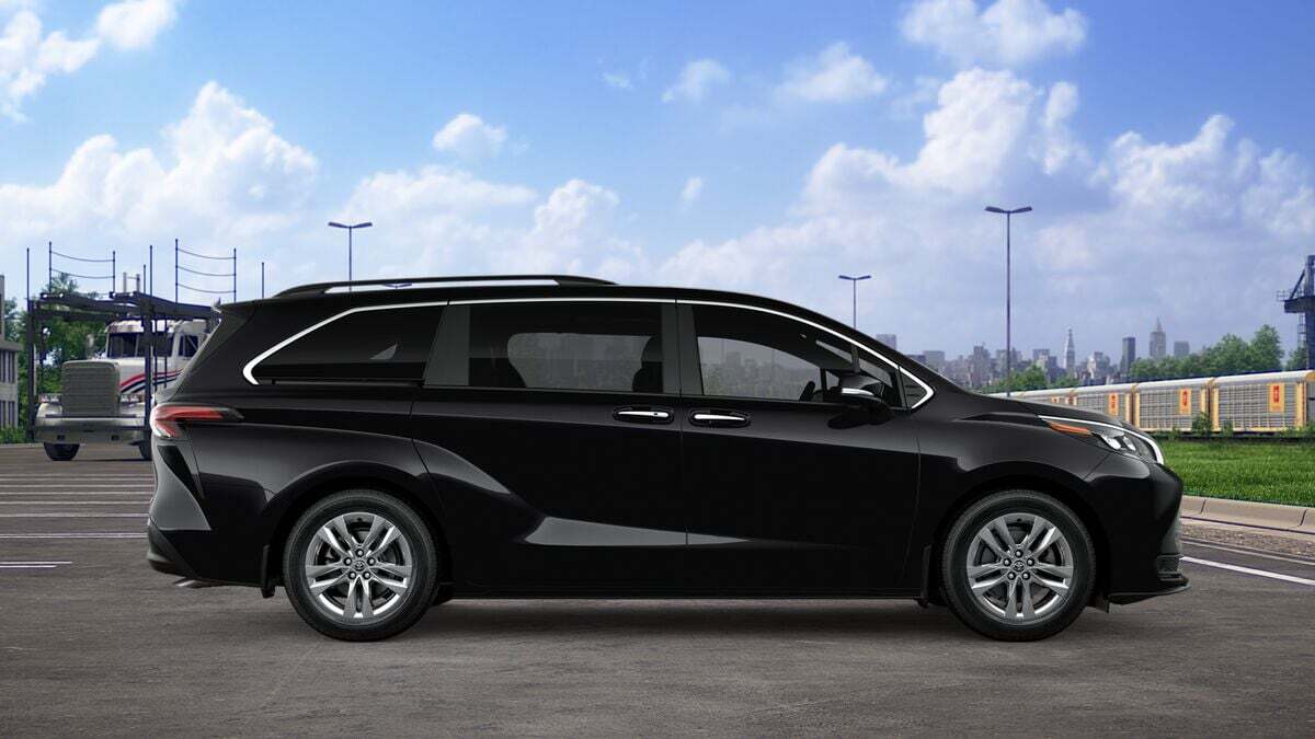 2026 Toyota Sienna XLE Laurel MD