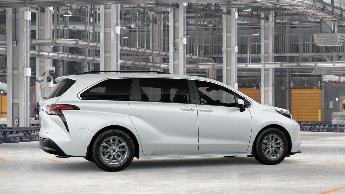 2026 Toyota Sienna XLE Laurel MD