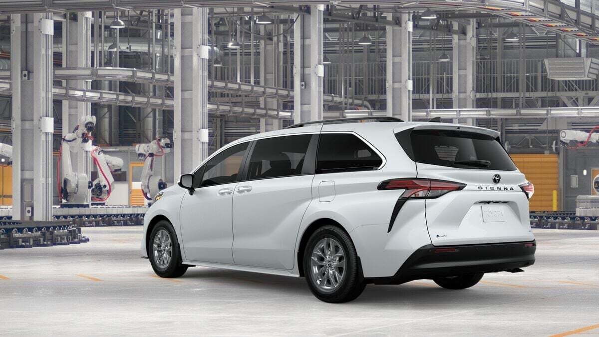 2026 Toyota Sienna XLE Laurel MD