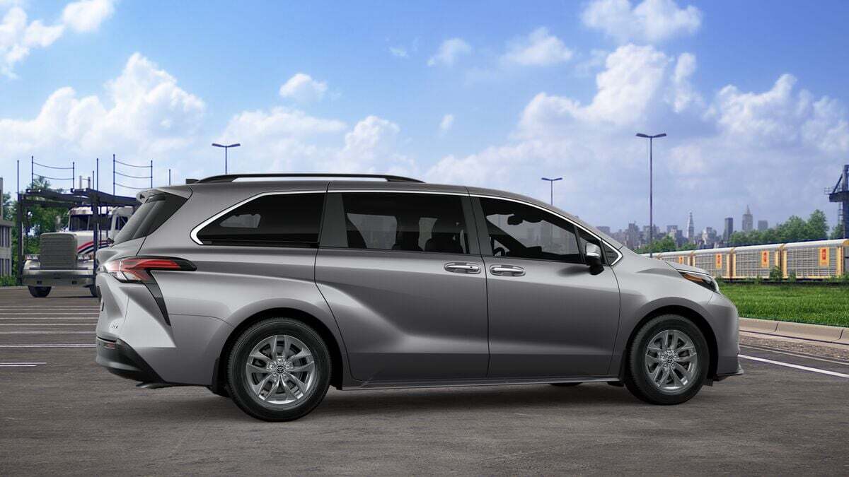 2026 Toyota Sienna XLE Laurel MD