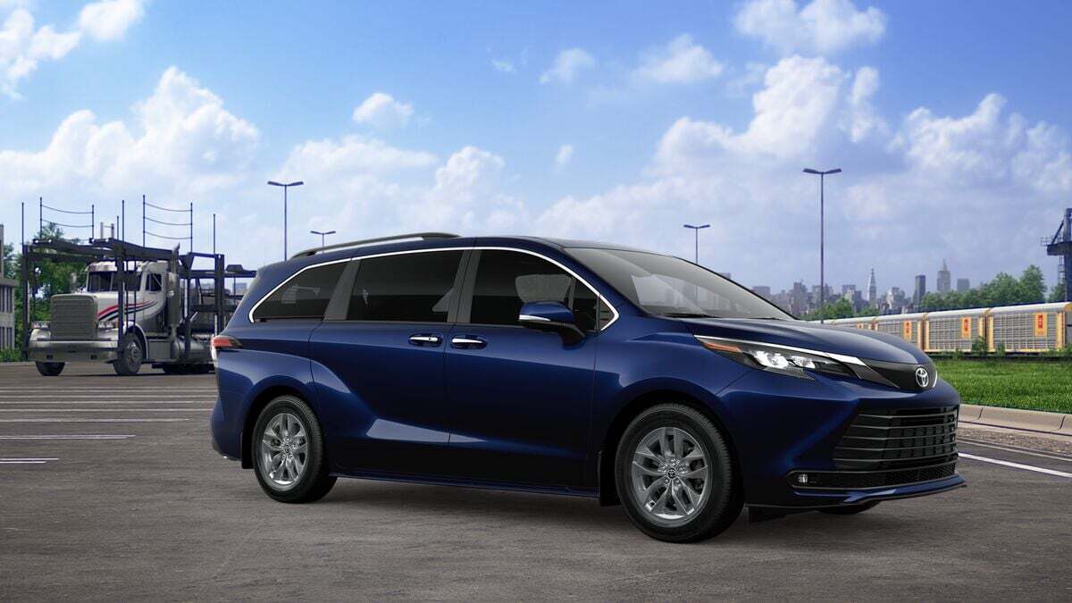 2026 Toyota Sienna XLE Laurel MD