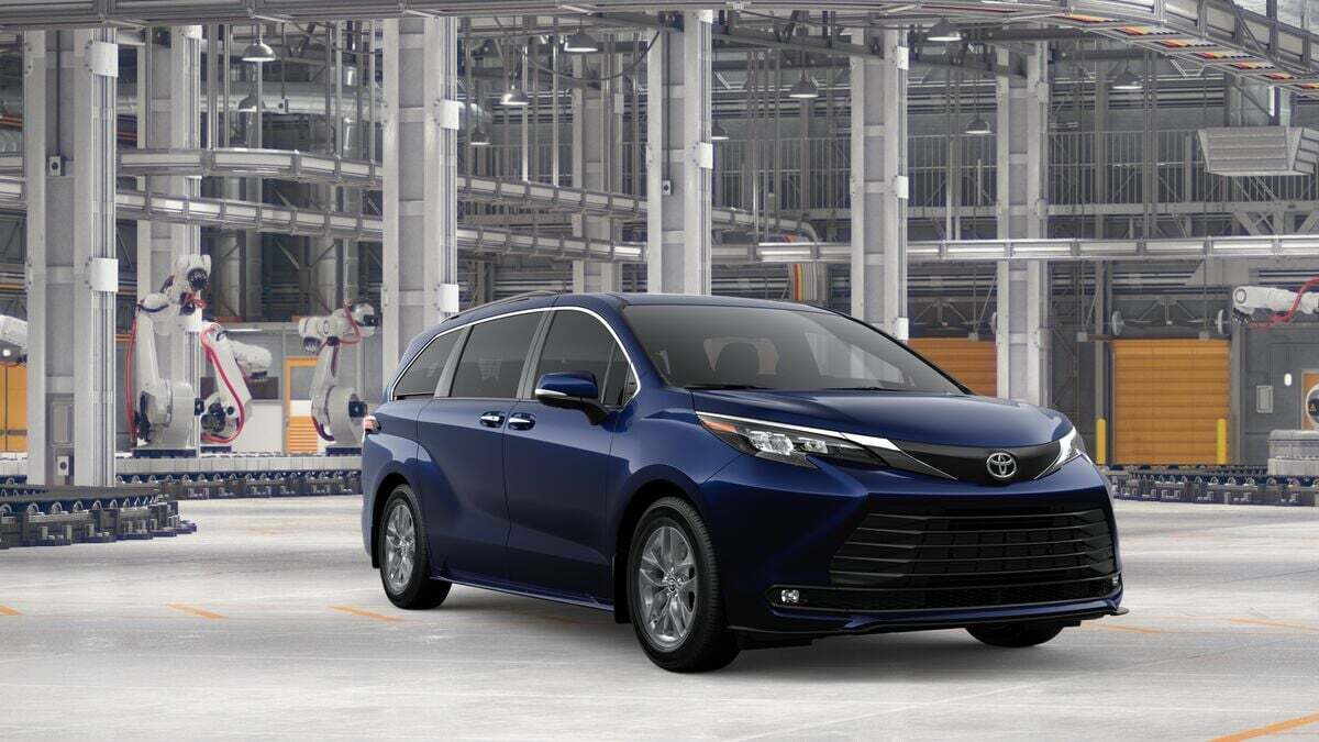 2026 Toyota Sienna XLE Laurel MD