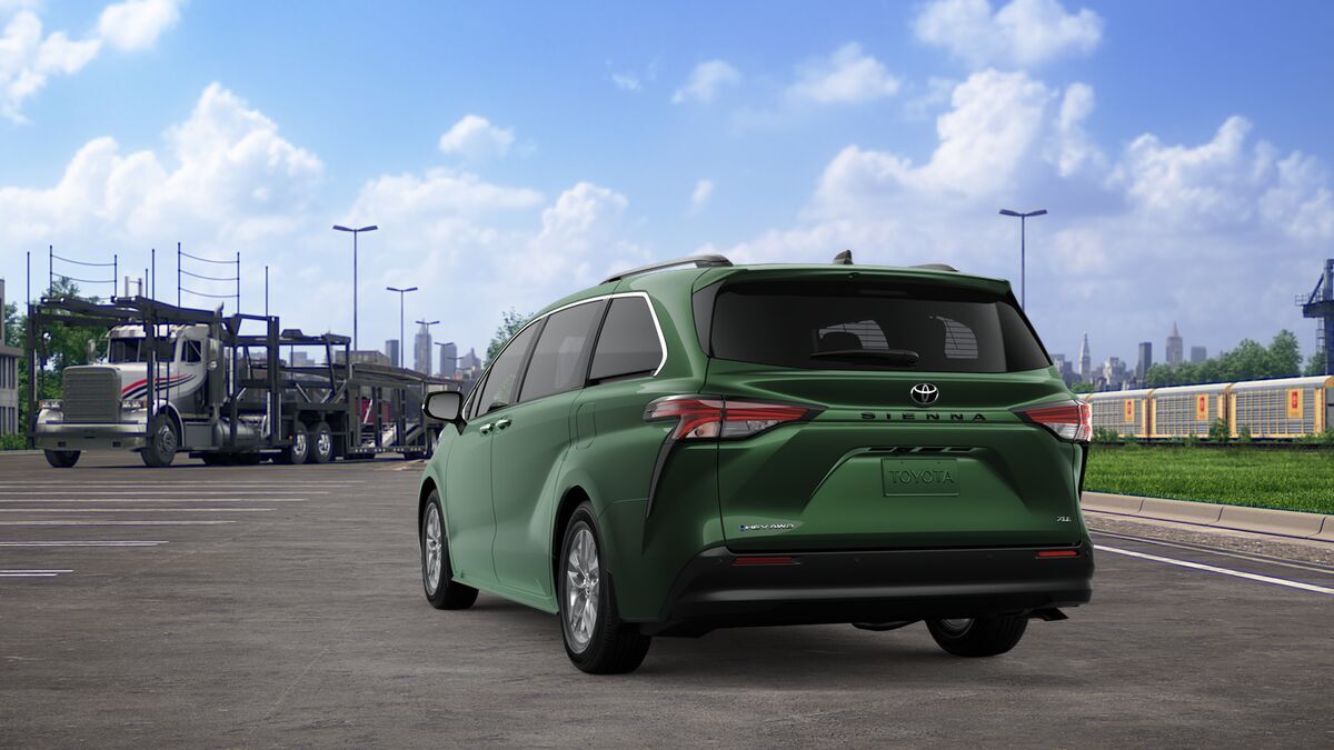 2026 Toyota Sienna XLE Laurel MD