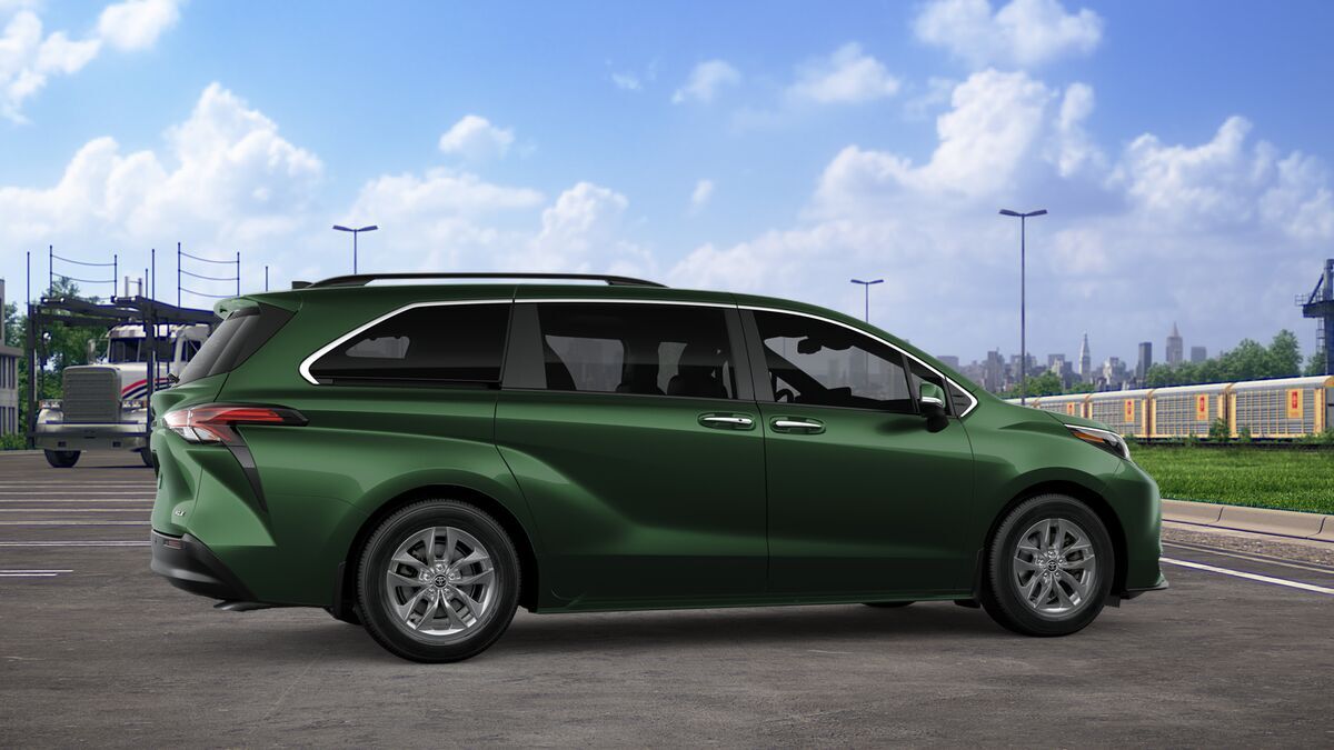 2026 Toyota Sienna XLE Laurel MD