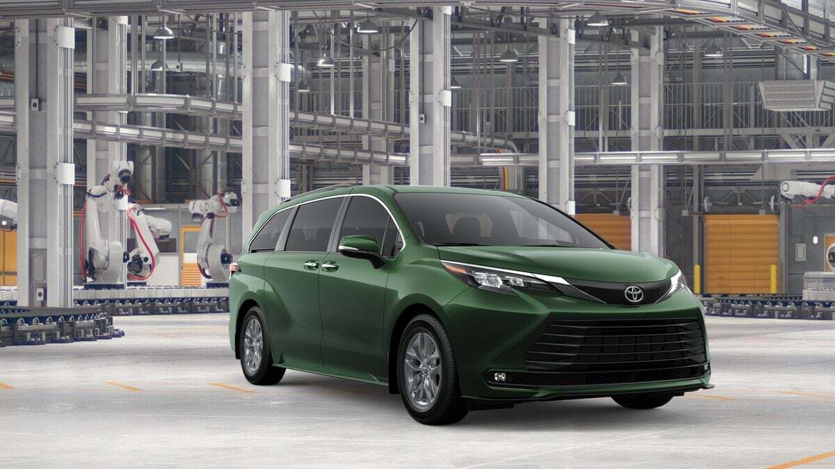 2026 Toyota Sienna XLE Laurel MD