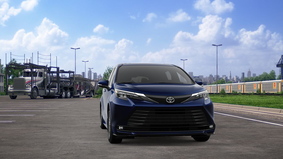 2026 Toyota Sienna XLE Laurel MD