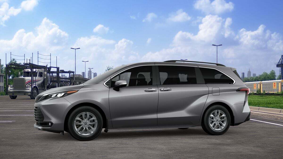 2026 Toyota Sienna XLE Laurel MD