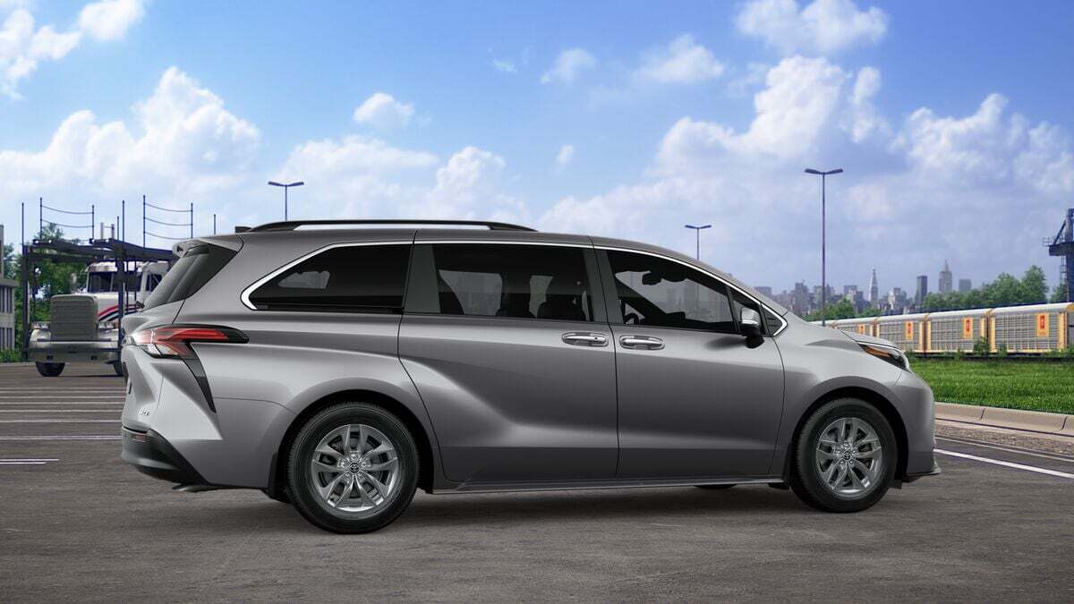 2026 Toyota Sienna XLE Laurel MD
