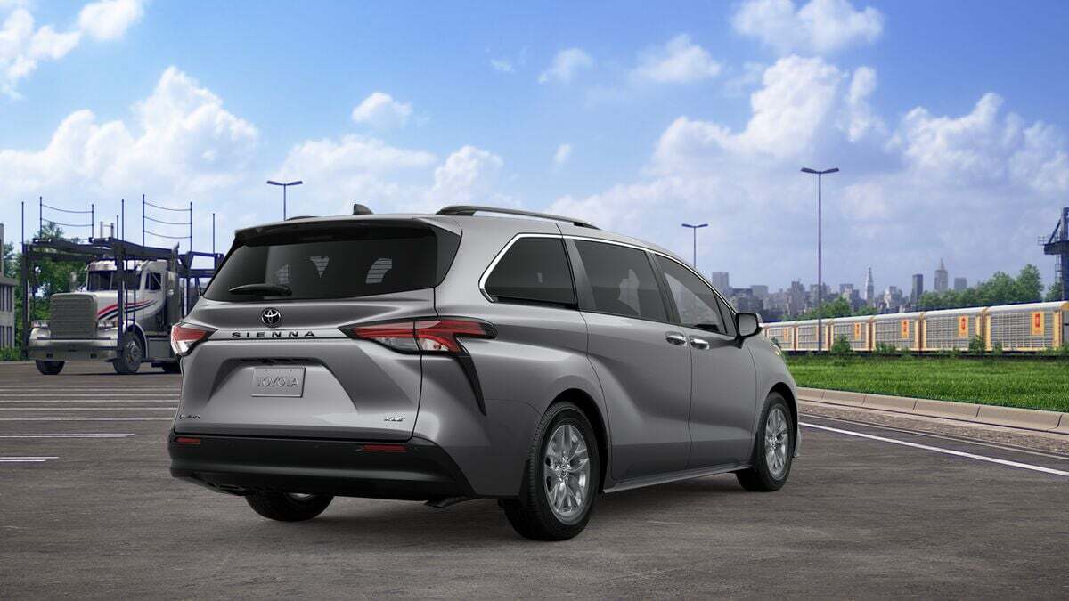 2026 Toyota Sienna XLE Laurel MD