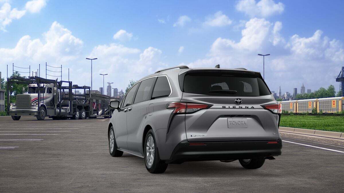 2026 Toyota Sienna XLE Laurel MD