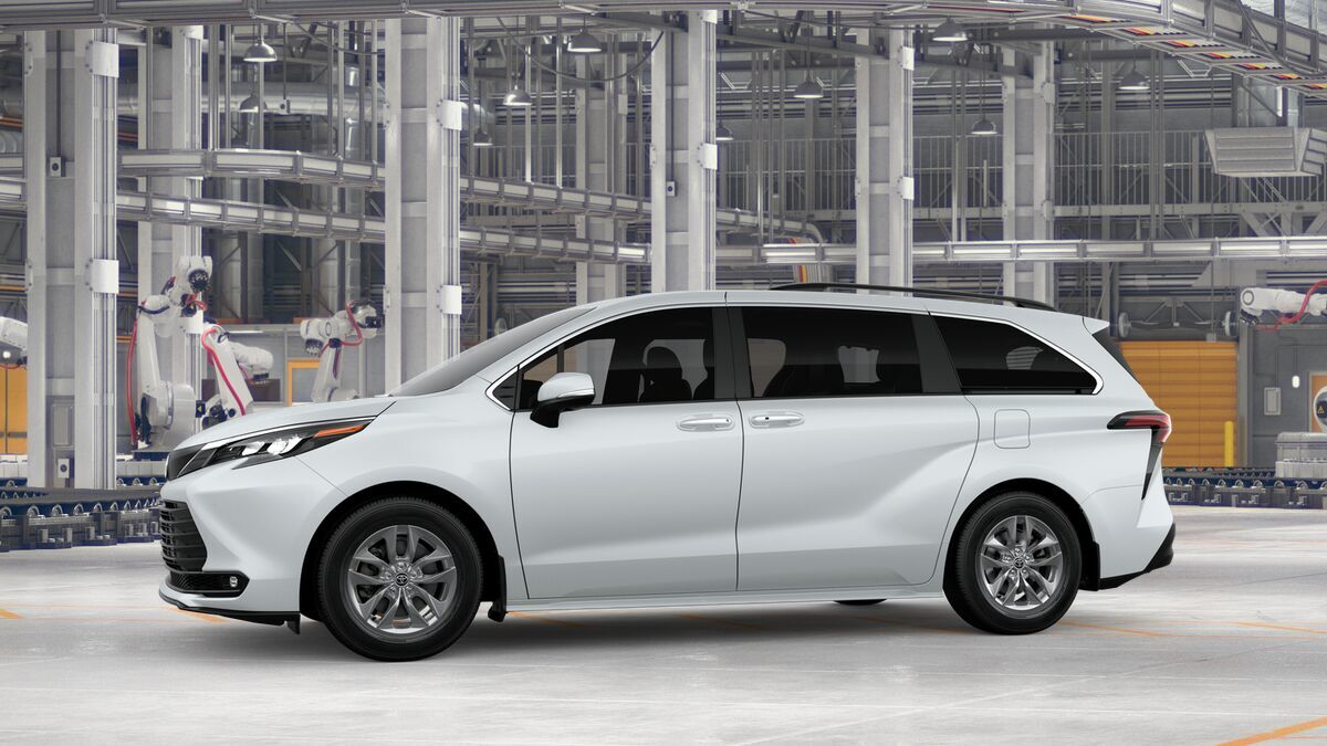 2026 Toyota Sienna XLE Laurel MD