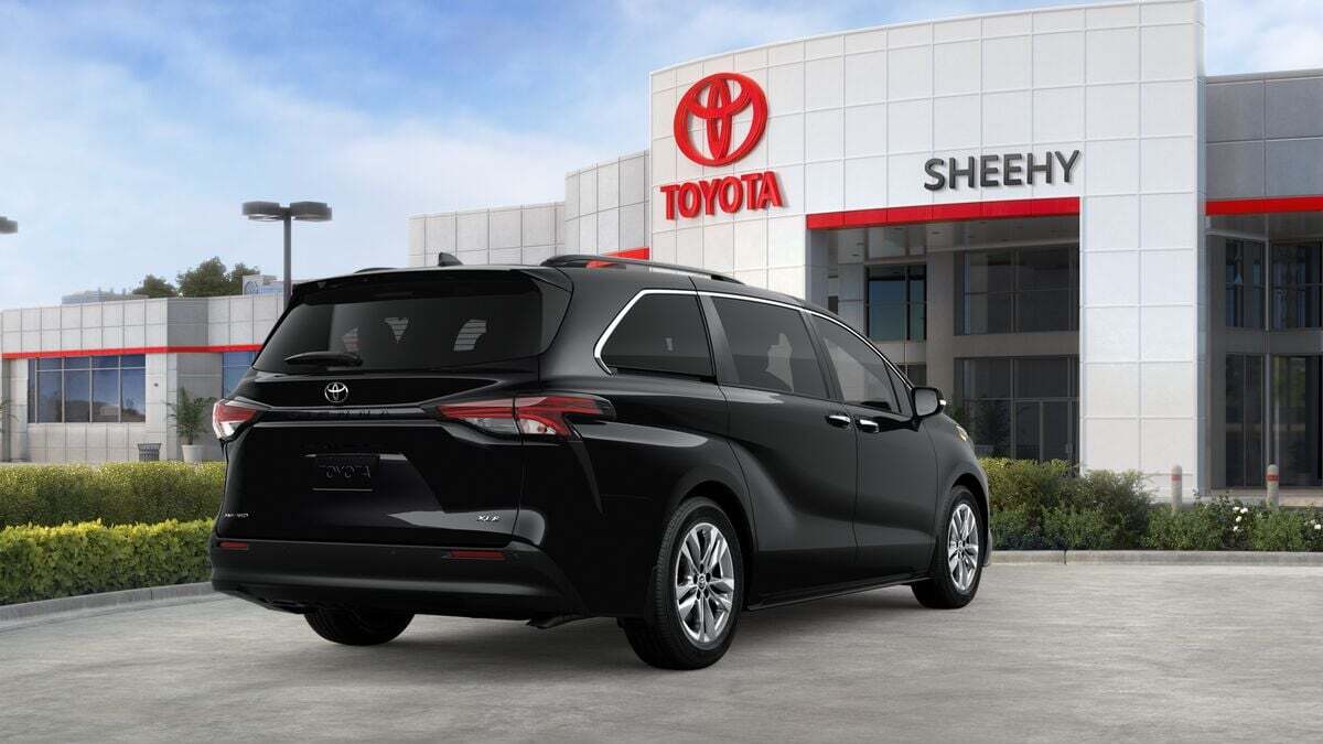 2026 Toyota Sienna XLE Laurel MD